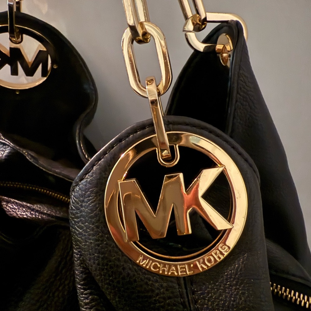 Michael Kors Black Leather Shoulder Bag - Picture 5 of 8